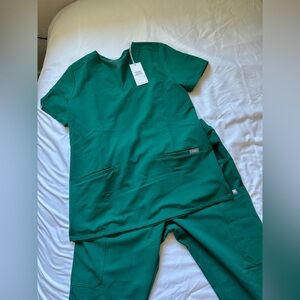 Hunter Green Figs Scrubs